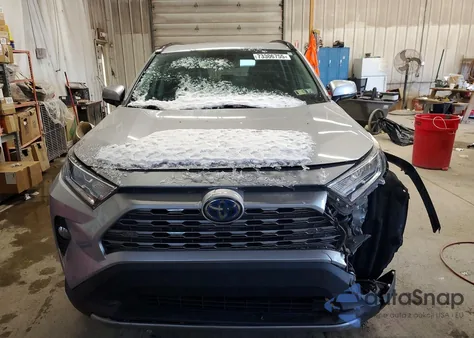 2019 Toyota Rav4 Limited из США, поврежденный, VIN 2T3DWRFVXKW011352